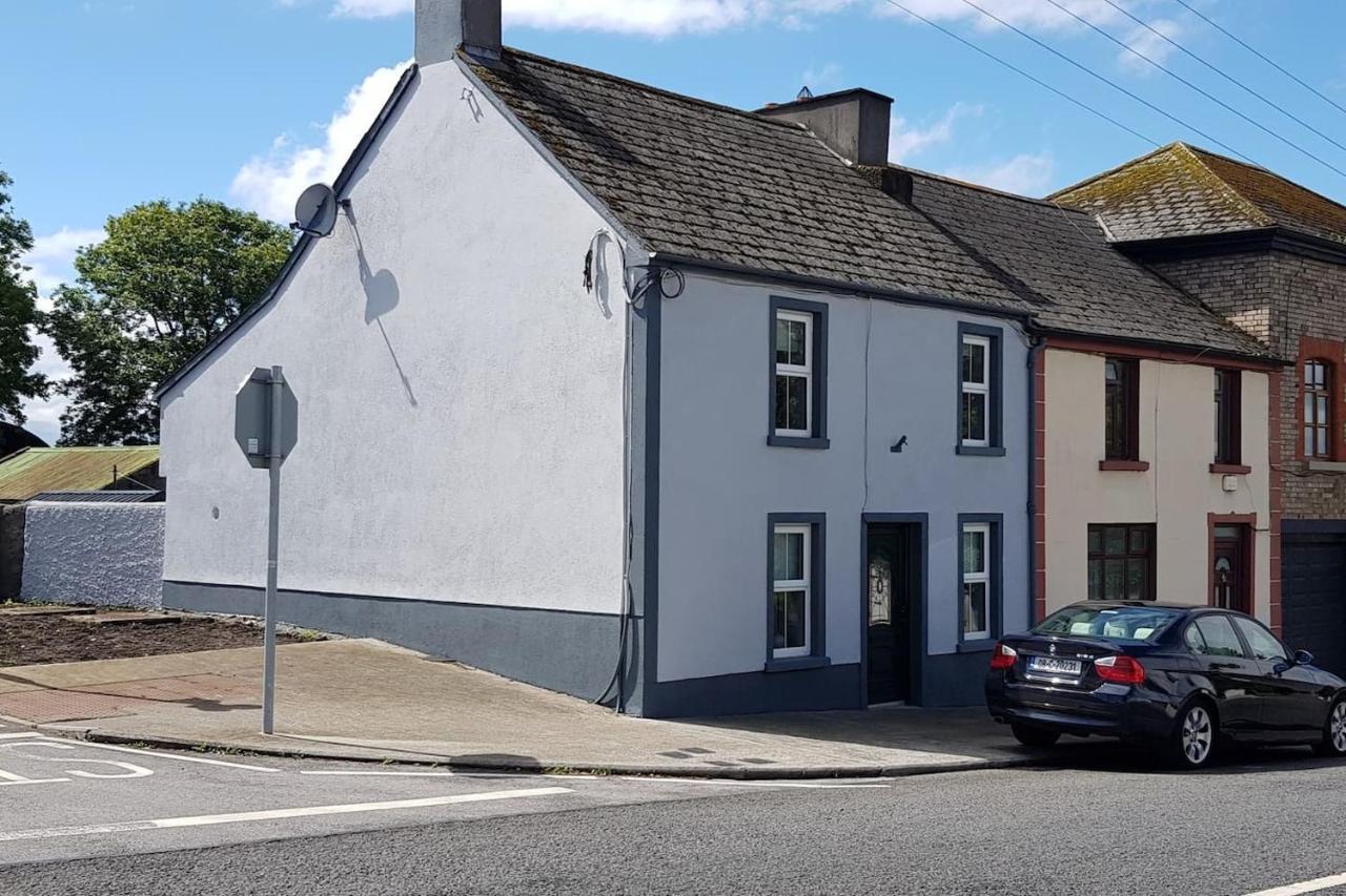 Cosy Townhouse On The Hill In Ireland Βίλα Banagher Εξωτερικό φωτογραφία